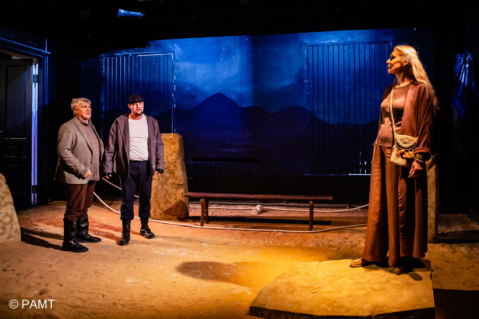 Белый пароход