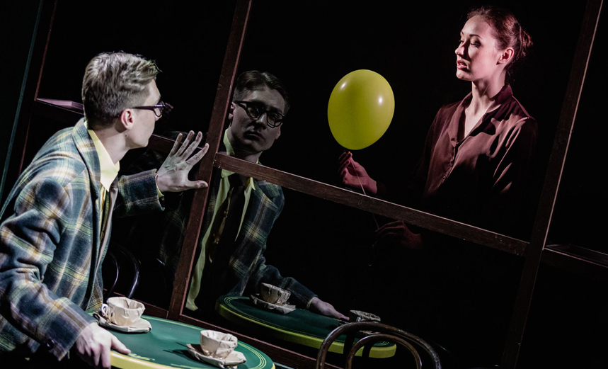 Коричневое утро