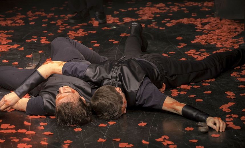 Антигона не может больше жить