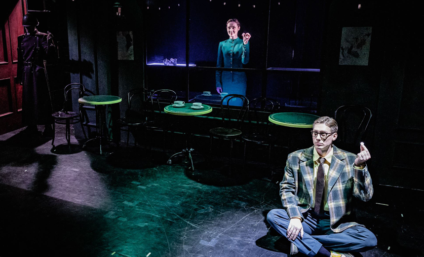 Коричневое утро