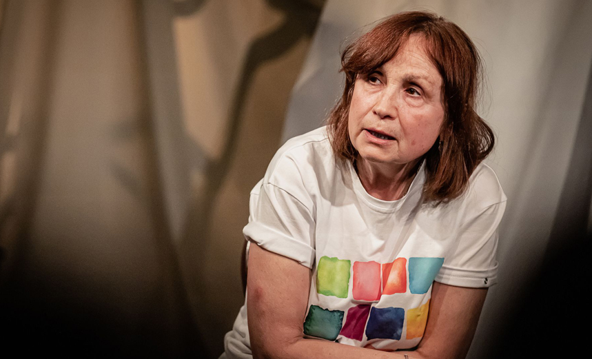 Здесь дом стоял